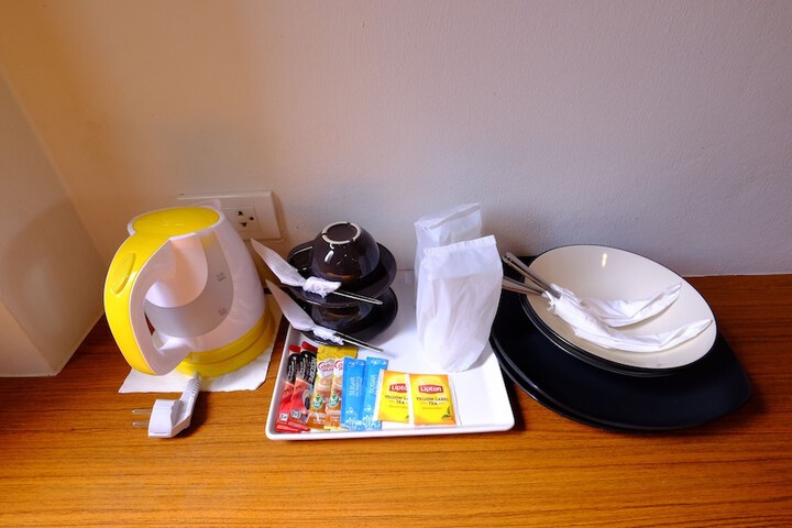 Breakfast/Coffee Service 44 of 101