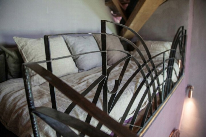 Room 51 of 174