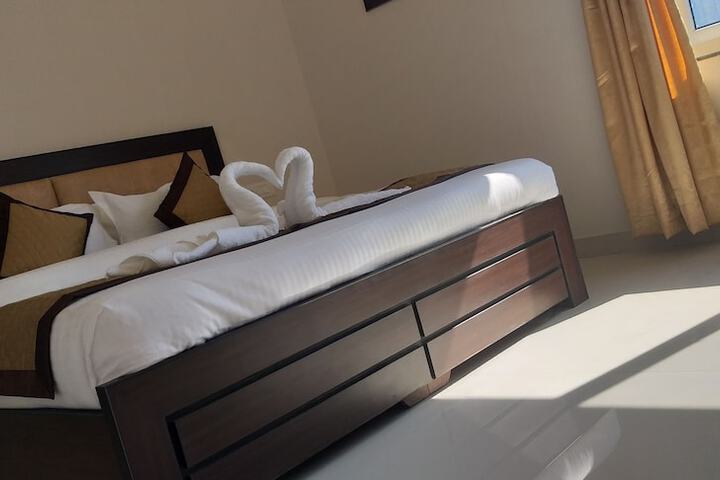 Room 12 of 53