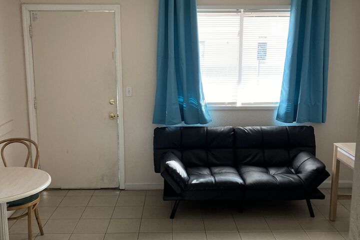 Room 21 of 53