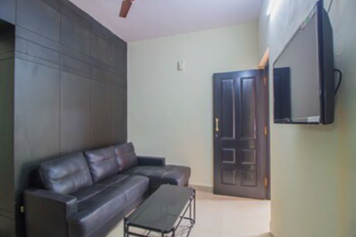 Room 9 of 26