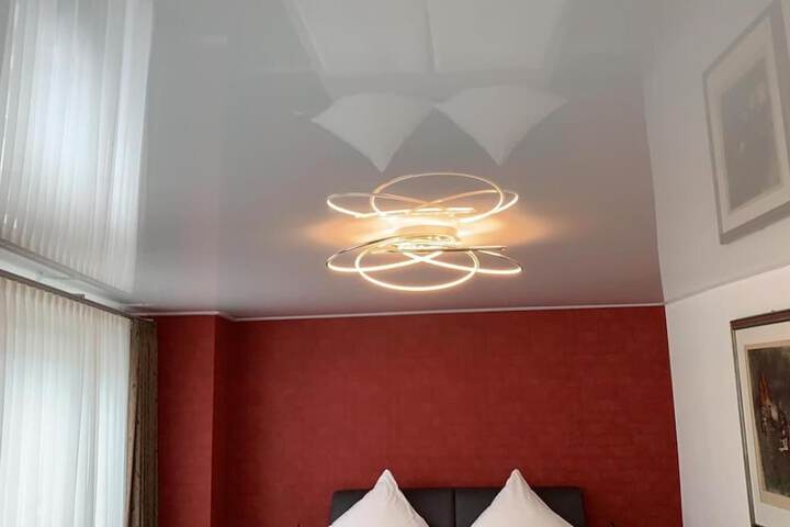 Room 5 of 48