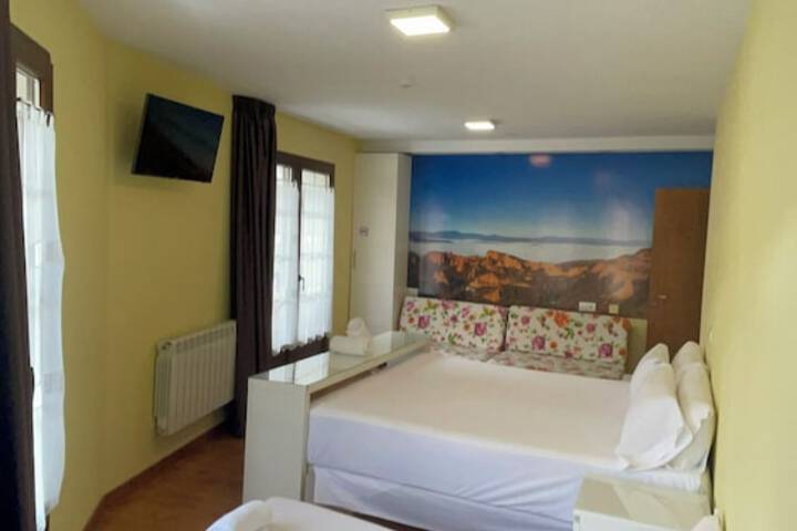 Room 13 of 108