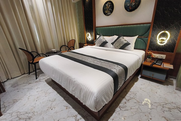 Room 13 of 60