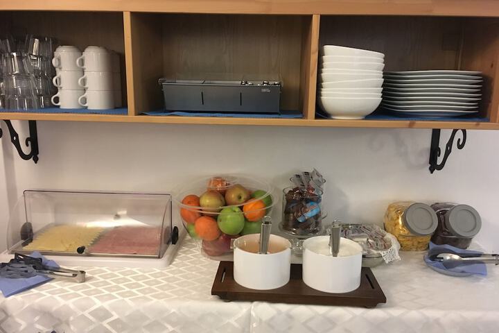 Breakfast/Coffee Service 44 of 67