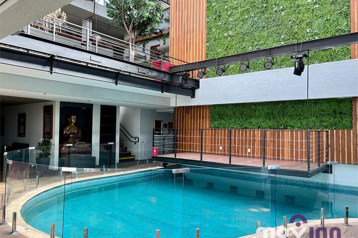 Pool 21 of 25