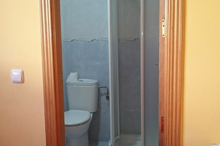 Room 10 of 26