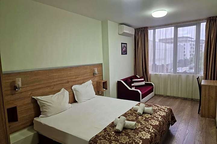 Photo 19