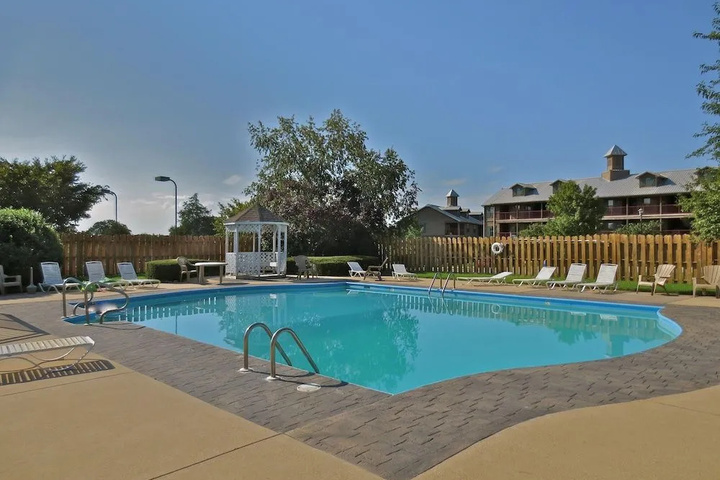 Pool 12 of 23