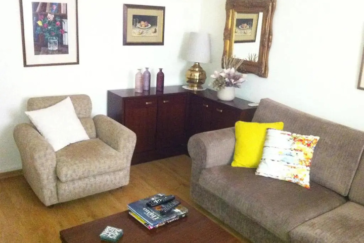 Room 3 of 6