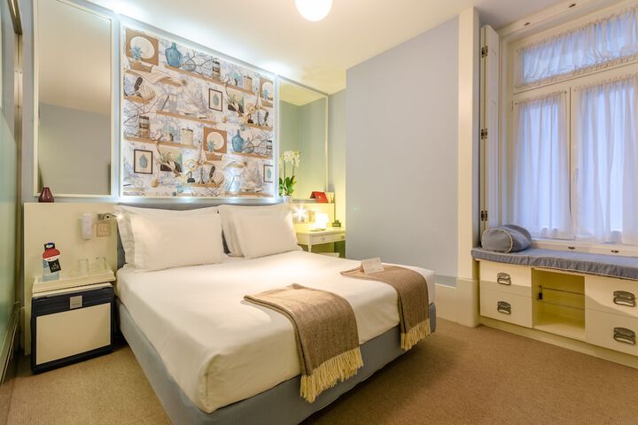 Room 10 of 63