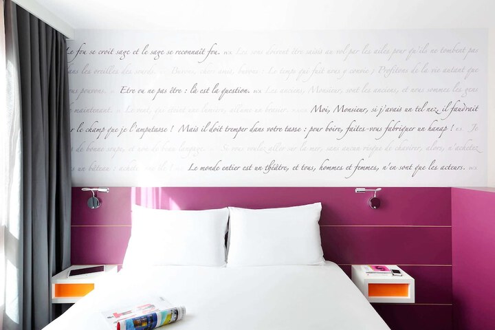 Room 12 of 43