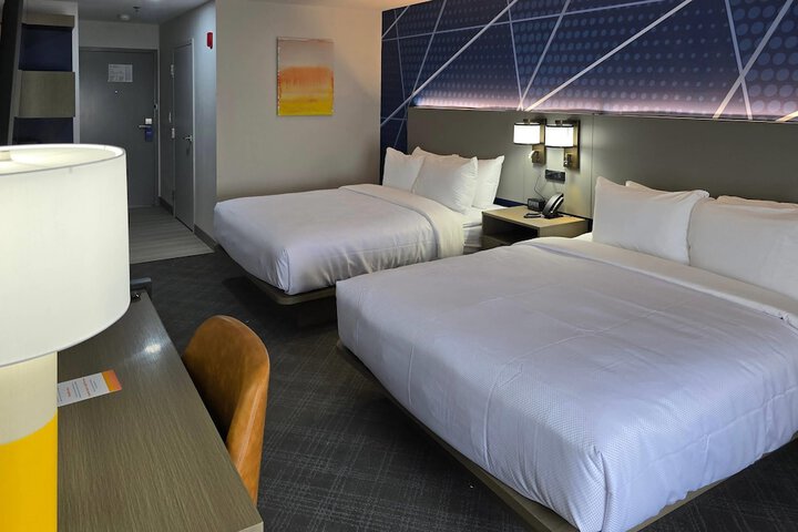 Room 22 of 48