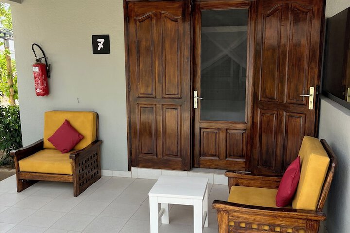 Room 6 of 32