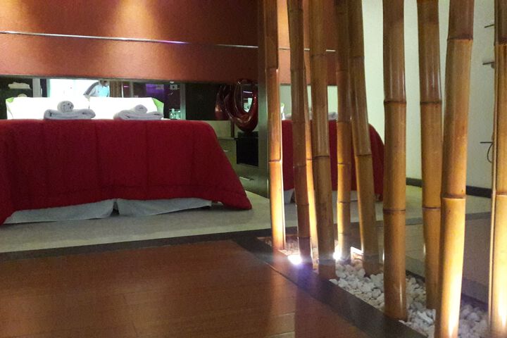 Room 8 of 8