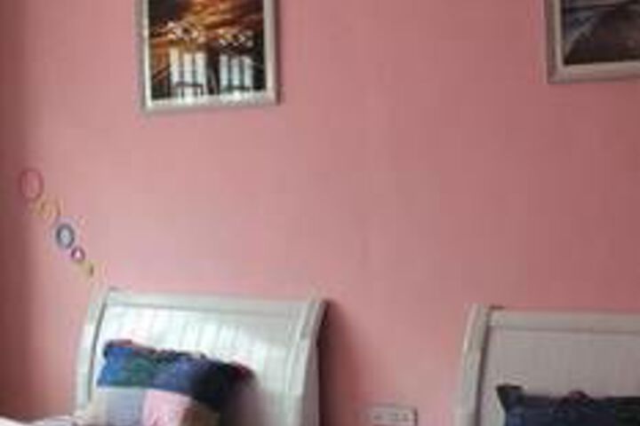 Room 7 of 87