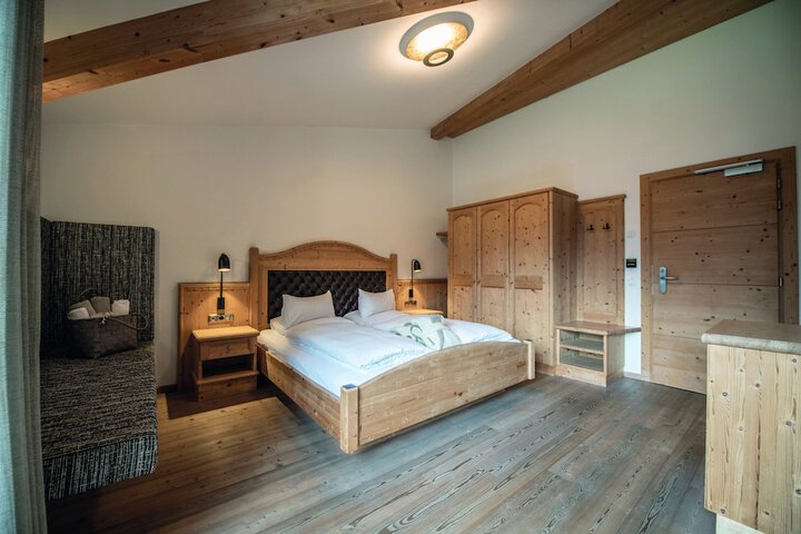 Room 20 of 157