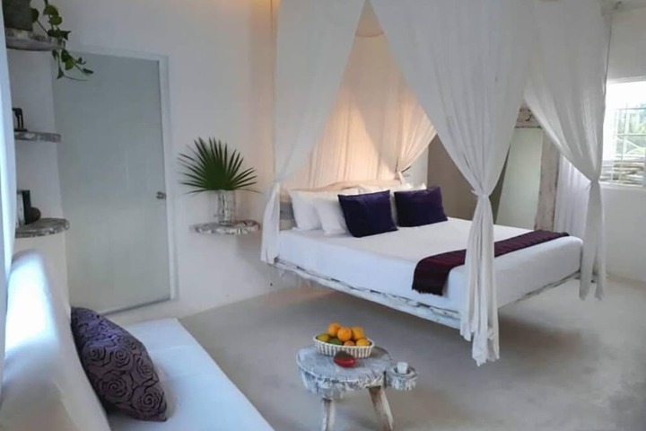 Room 4 of 23