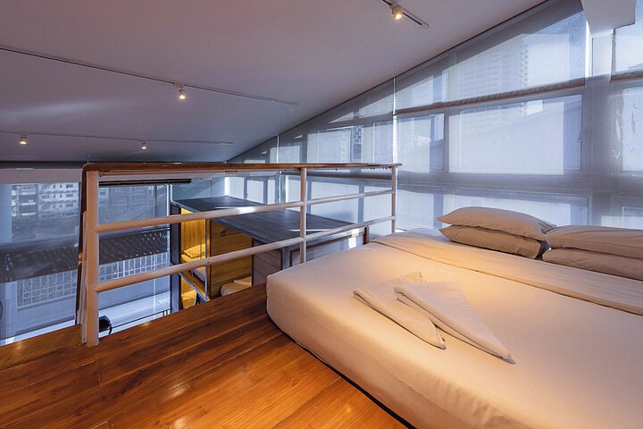 Room 7 of 27