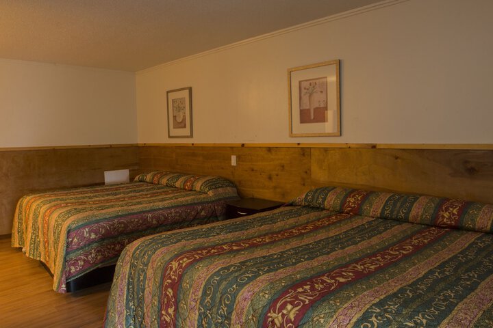 Room 2 of 36