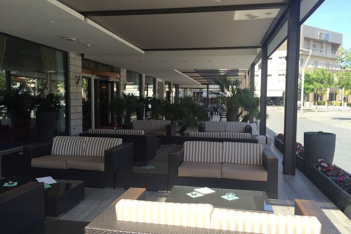 Terrace/Patio 43 of 48