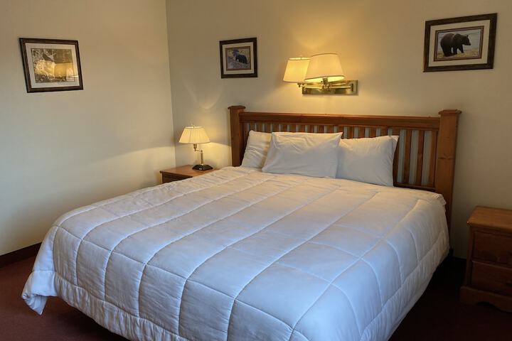 Room 5 of 25