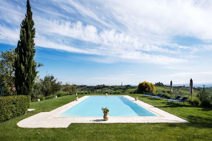 Pool Hotel