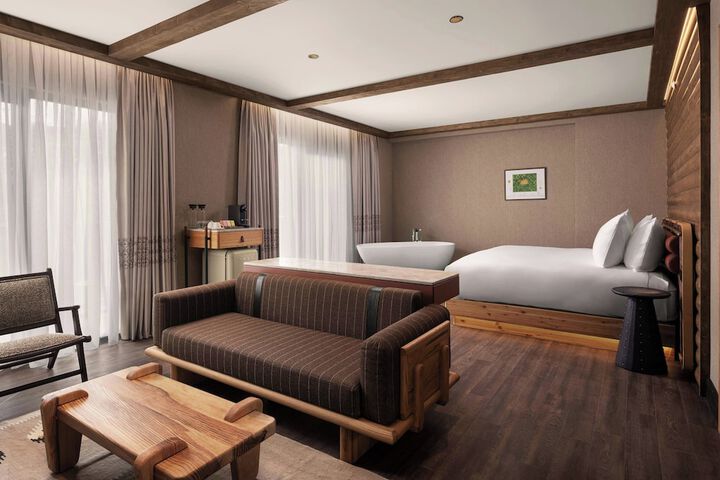Room 21 of 118