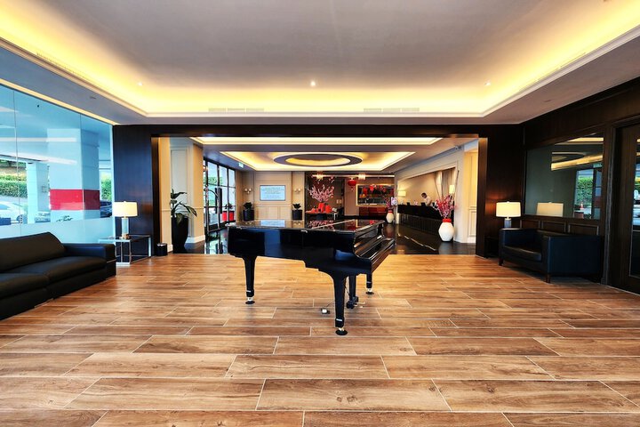Hotel Interior 9 of 78