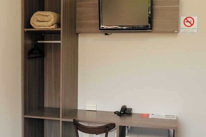 Room 7 of 58