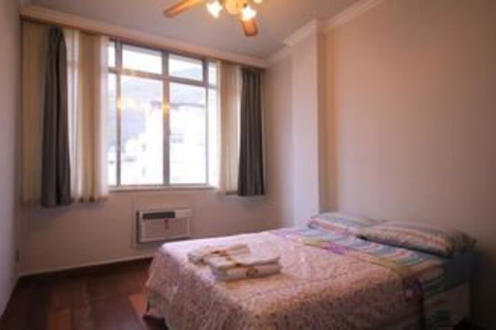 Room 6 of 24