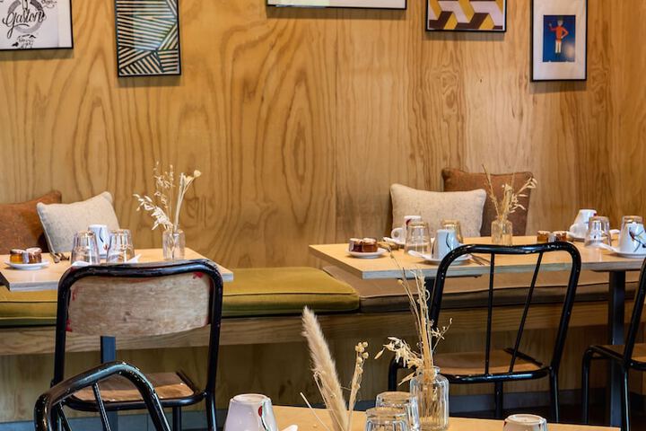Breakfast area