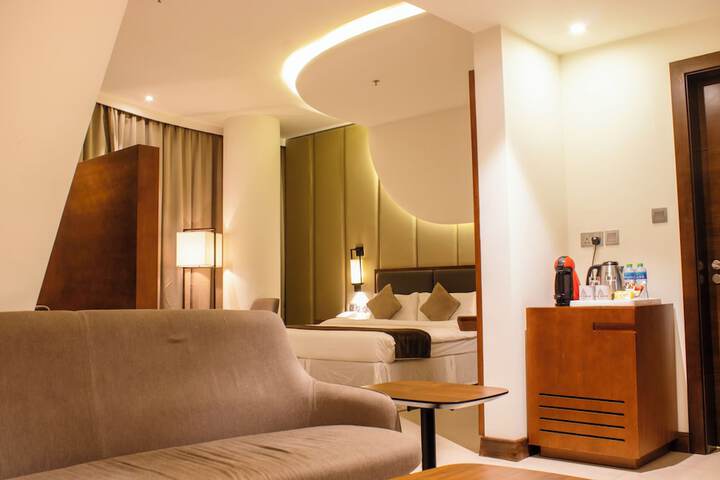 Room 18 of 41