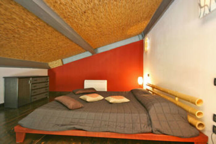Room 28 of 68