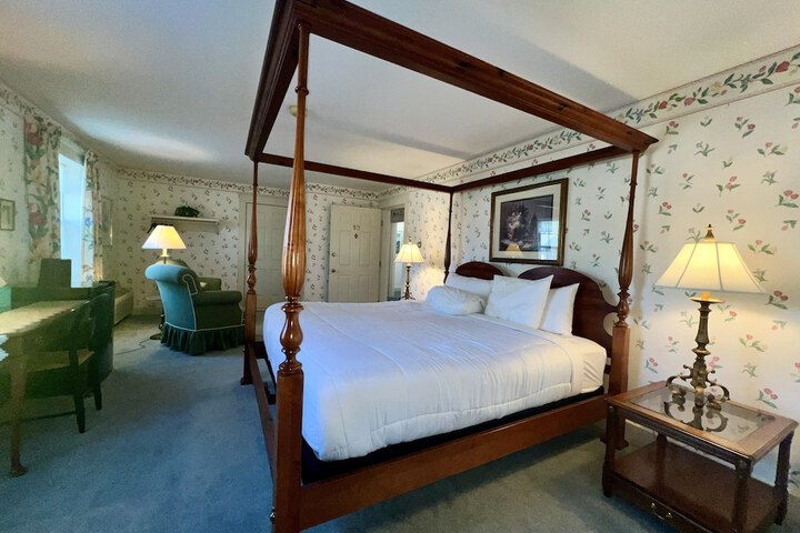 Room 20 of 84