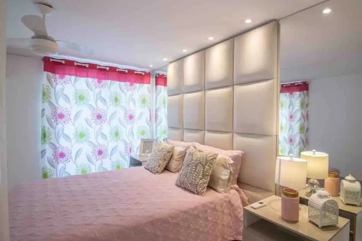 Room 6 of 19