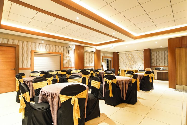 Room 14 of 83