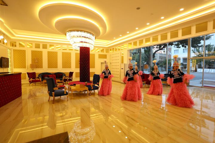 Guest Lobby