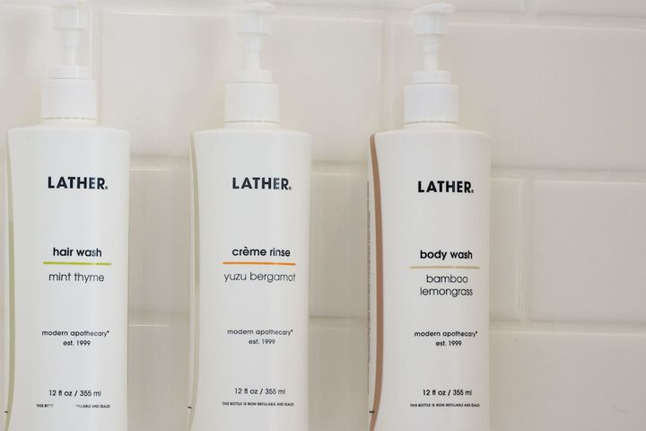 Bathroom amenities