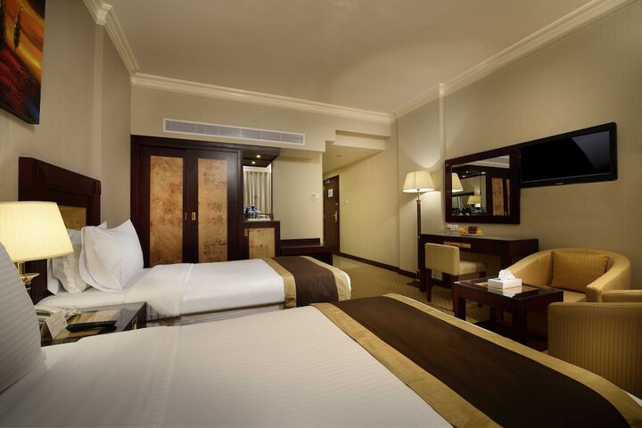 Room 7 of 49