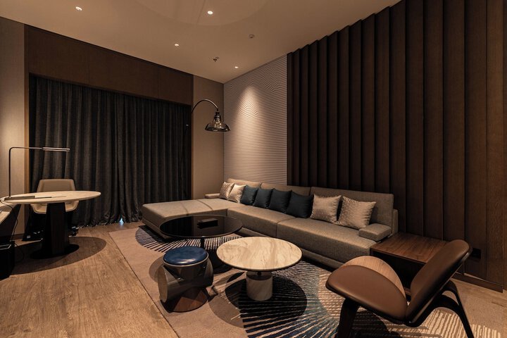 Room 12 of 34
