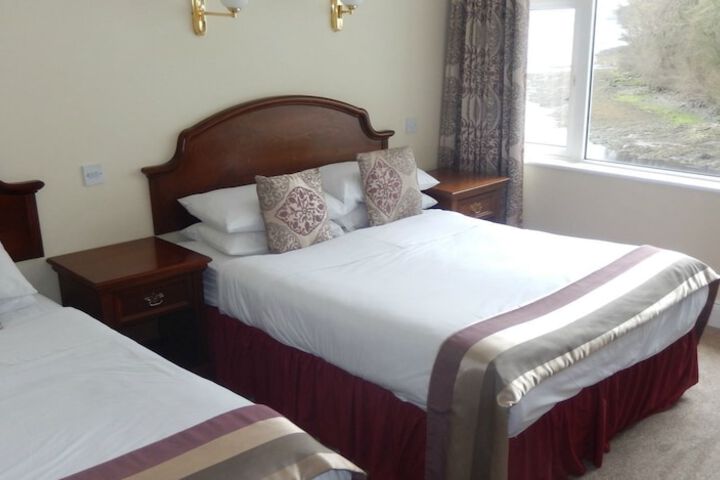 Room 4 of 34