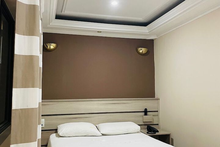 Room 18 of 35