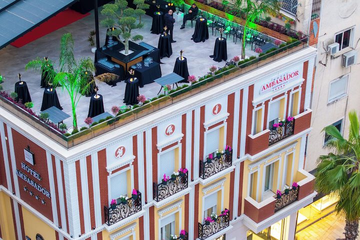 Ambasador Hotel