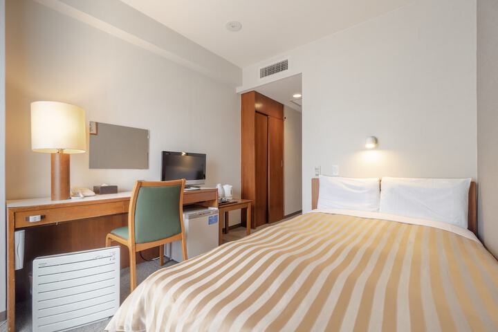 Room 7 of 45