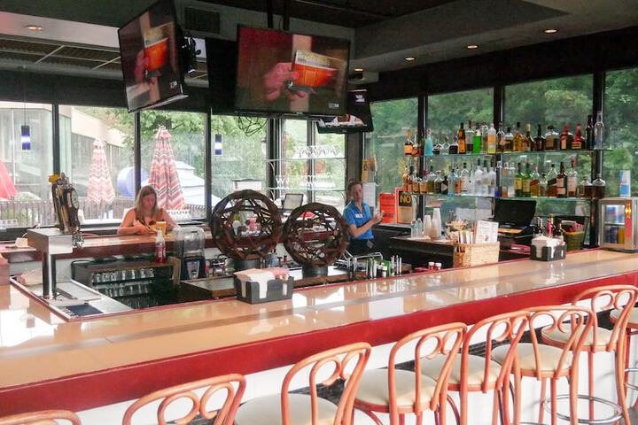 Sports bar
