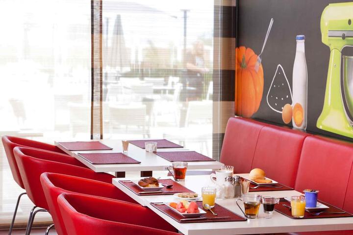 Dining Photos