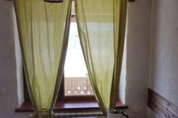 Room 14 of 26