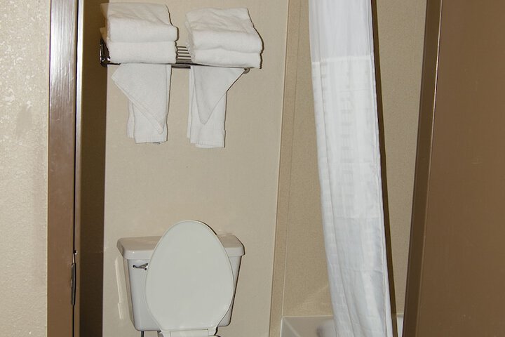 Room 34 of 60
