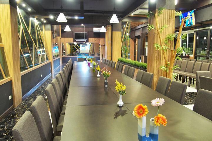 Dining 69 of 79